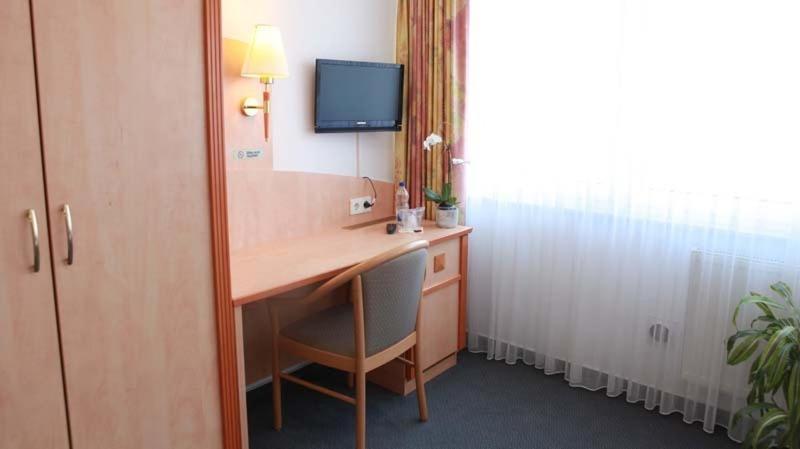 Hotel Wetterau Wölfersheim Zimmer foto